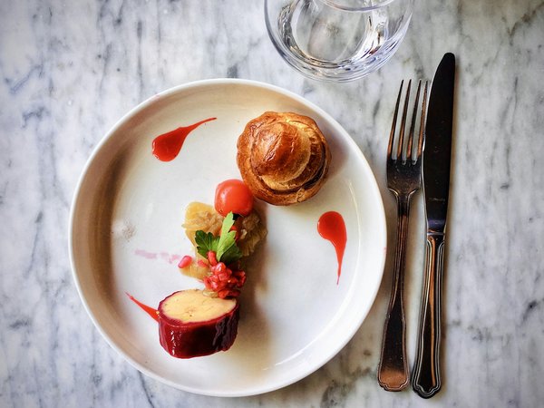 Quelles croisières proposent des ateliers de cuisine japonaise avec des chefs locaux?